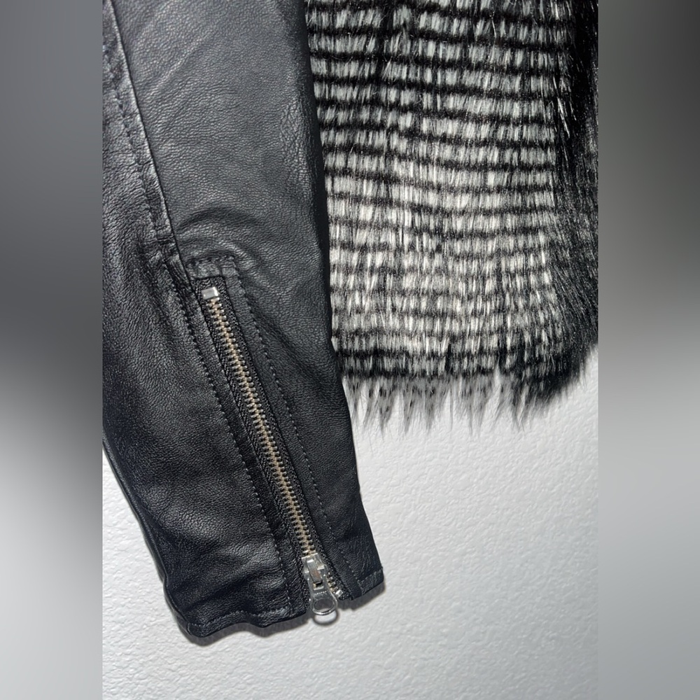 Volcom jacket - Picture 4 of 6